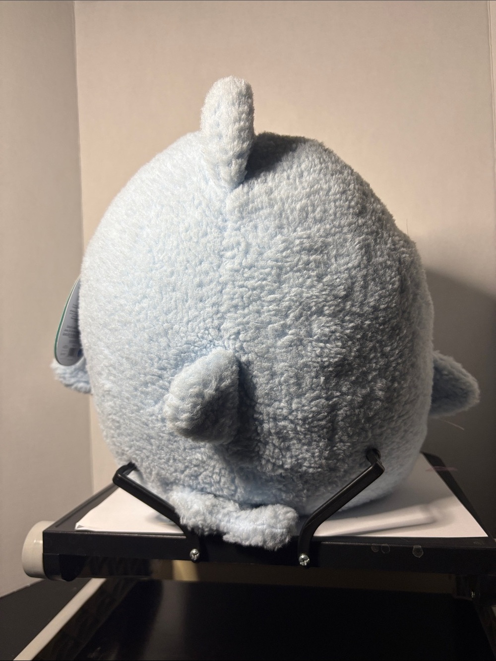 Davie Squishmallow Light Blue Shark Plush with Cream Belly - Picture 3 of 9
